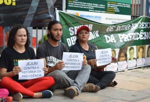 Solidariedade aos companheiros em Brasília