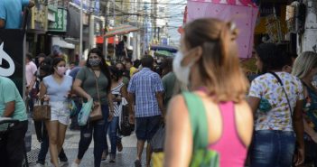 No Brasil, mais de 20 milhões de pessoas estão com segunda dose de vacina atrasada