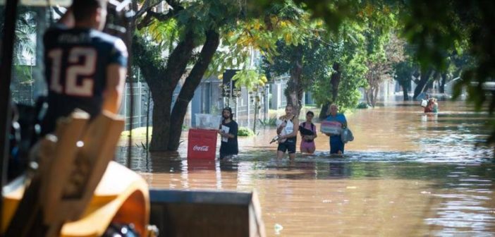 Fundação Itaú antecipará benefícios para atingidos pelas chuvas no Rio Grande do Sul