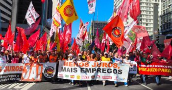 Bancários e bancárias iniciam campanha de negociação salarial
