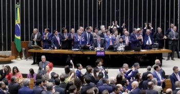 Saúde Caixa: luta garante isenção tributária