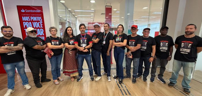 Dia Nacional de Luta no Santander: Sindicato fecha agência da Avenida Nazaré em protesto contra demissões e terceirizações