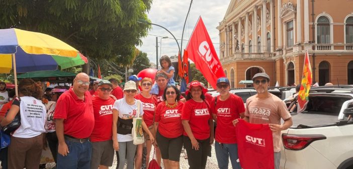 Ato do 1º de Maio reúne trabalhadores em Belém e Santarém para reforçar a luta por direitos e pelo fim da escala 6×1