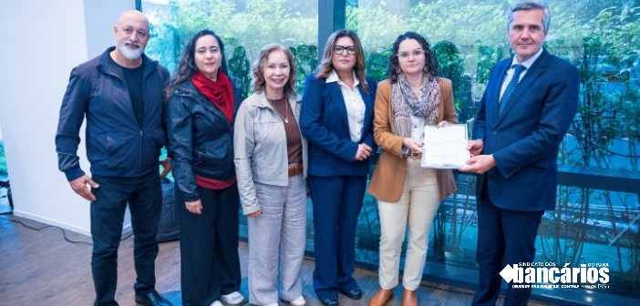 Categoria bancária entrega minuta de reivindicações à Fenaban